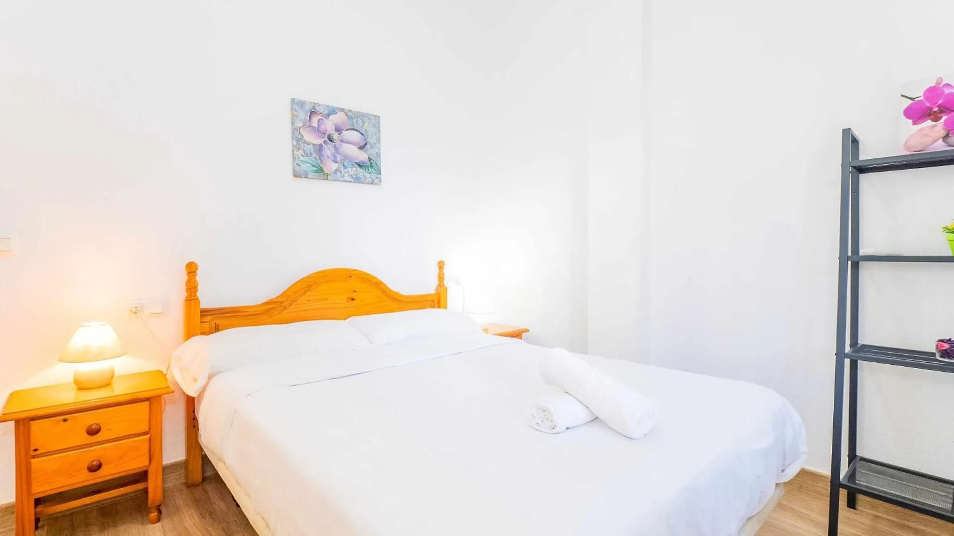 Apartamento en la Playa con Patio Privado Rincón de la Victoria España