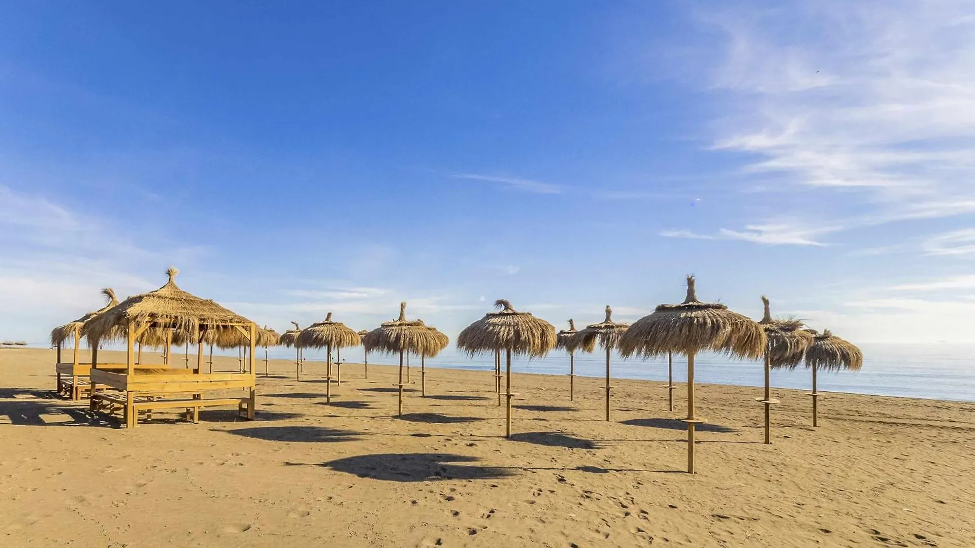 Apartamento En La Playa Con Patio Privado Rincon de la Victoria Spain