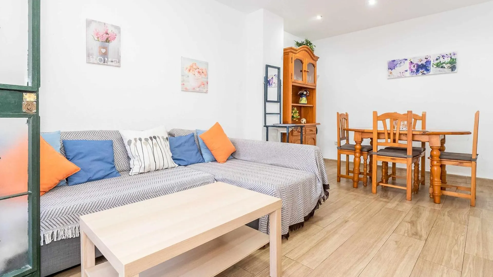 Apartamento En La Playa Con Patio Privado Rincon de la Victoria 0*,