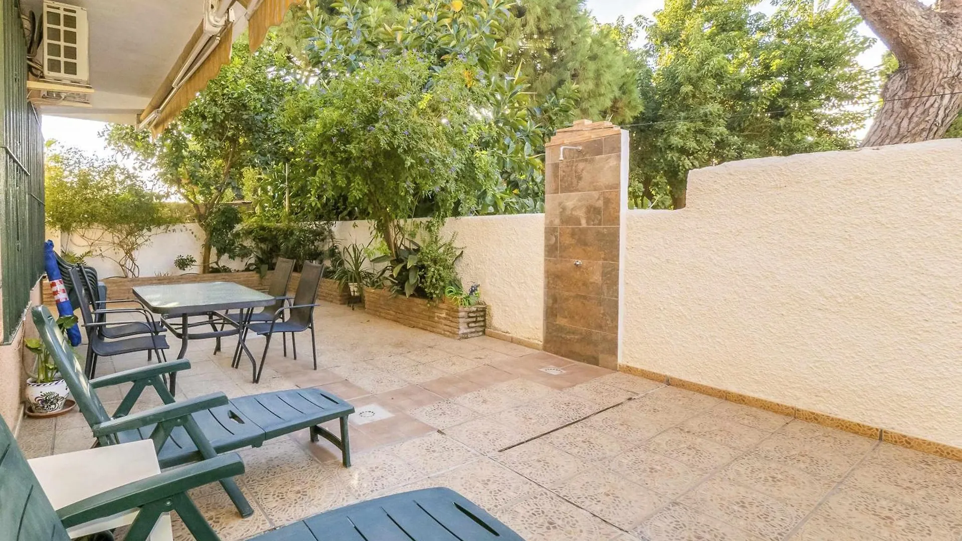 Apartamento En La Playa Con Patio Privado Rincon de la Victoria 0*,  Spain